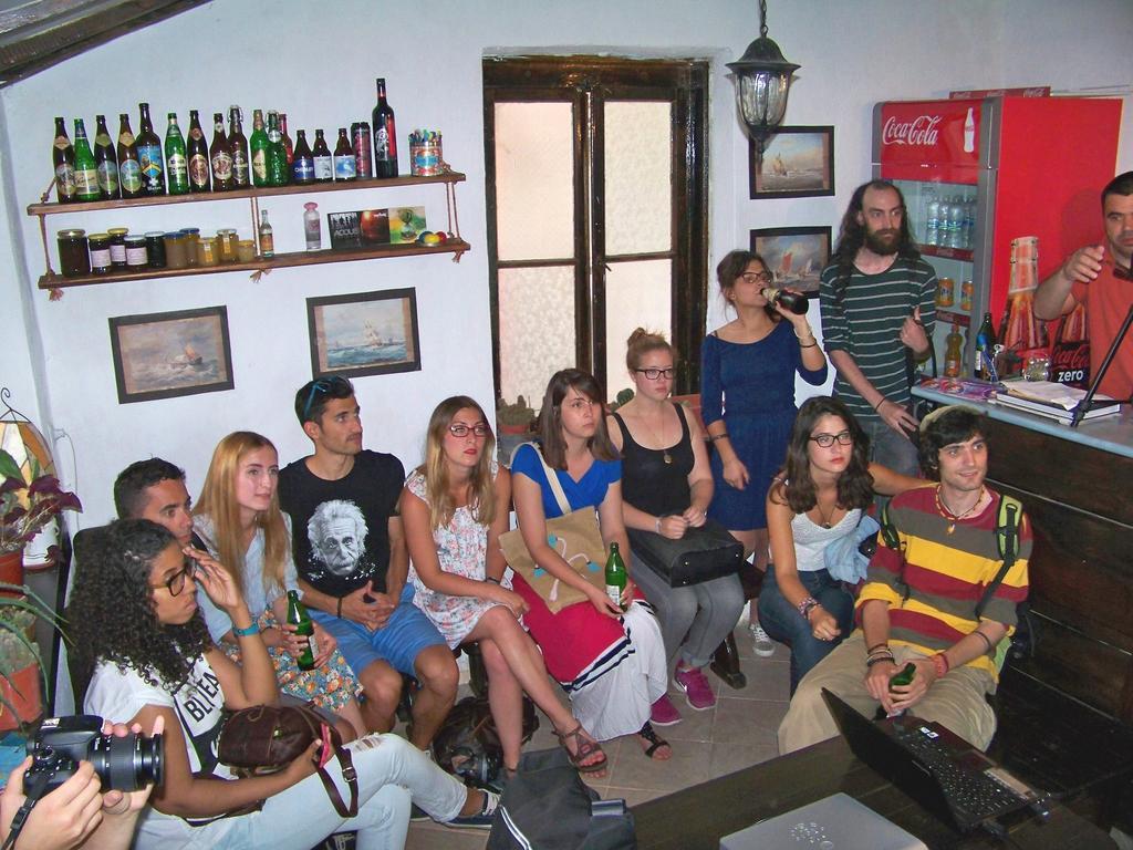 Yo Ho Hostel Varna ภายนอก รูปภาพ