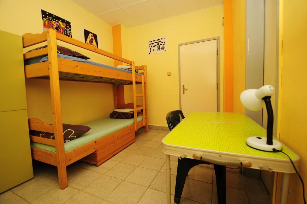 Yo Ho Hostel Varna ภายนอก รูปภาพ