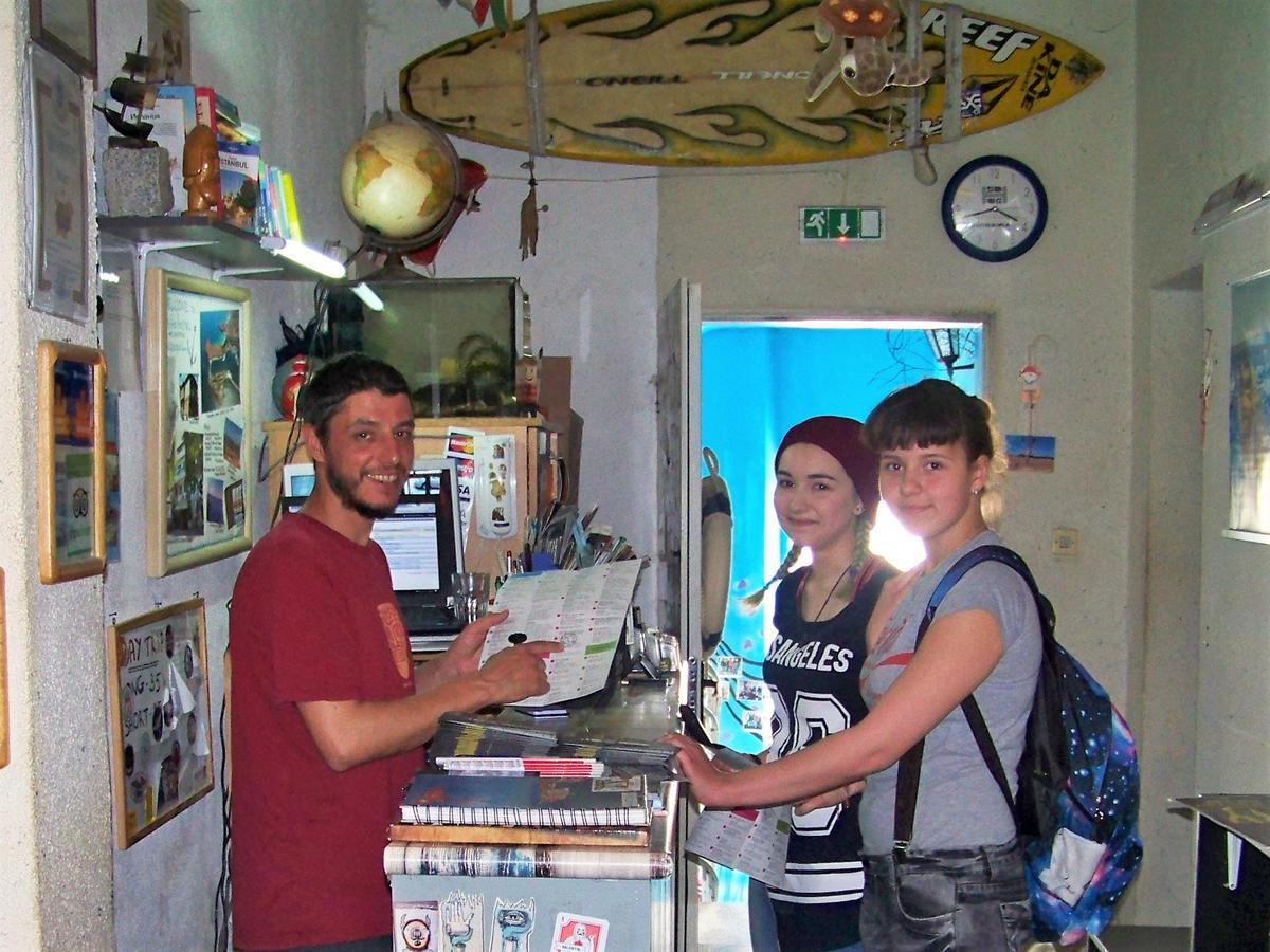 Yo Ho Hostel Varna ภายนอก รูปภาพ